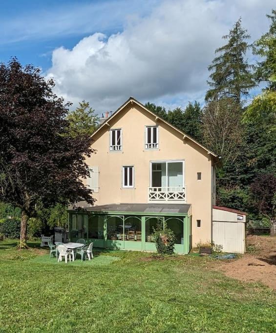 Maison Des Annees 30 - Vic-Sur-Cere - 14 Personnes Dış mekan fotoğraf